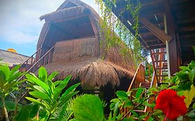 Good Vibes Bungalows