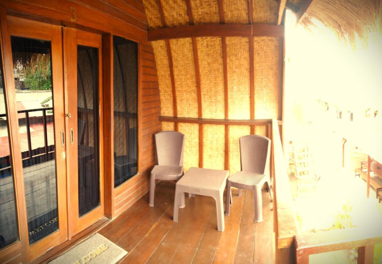Good Vibes Bungalows Gili Trawangan Esterno foto