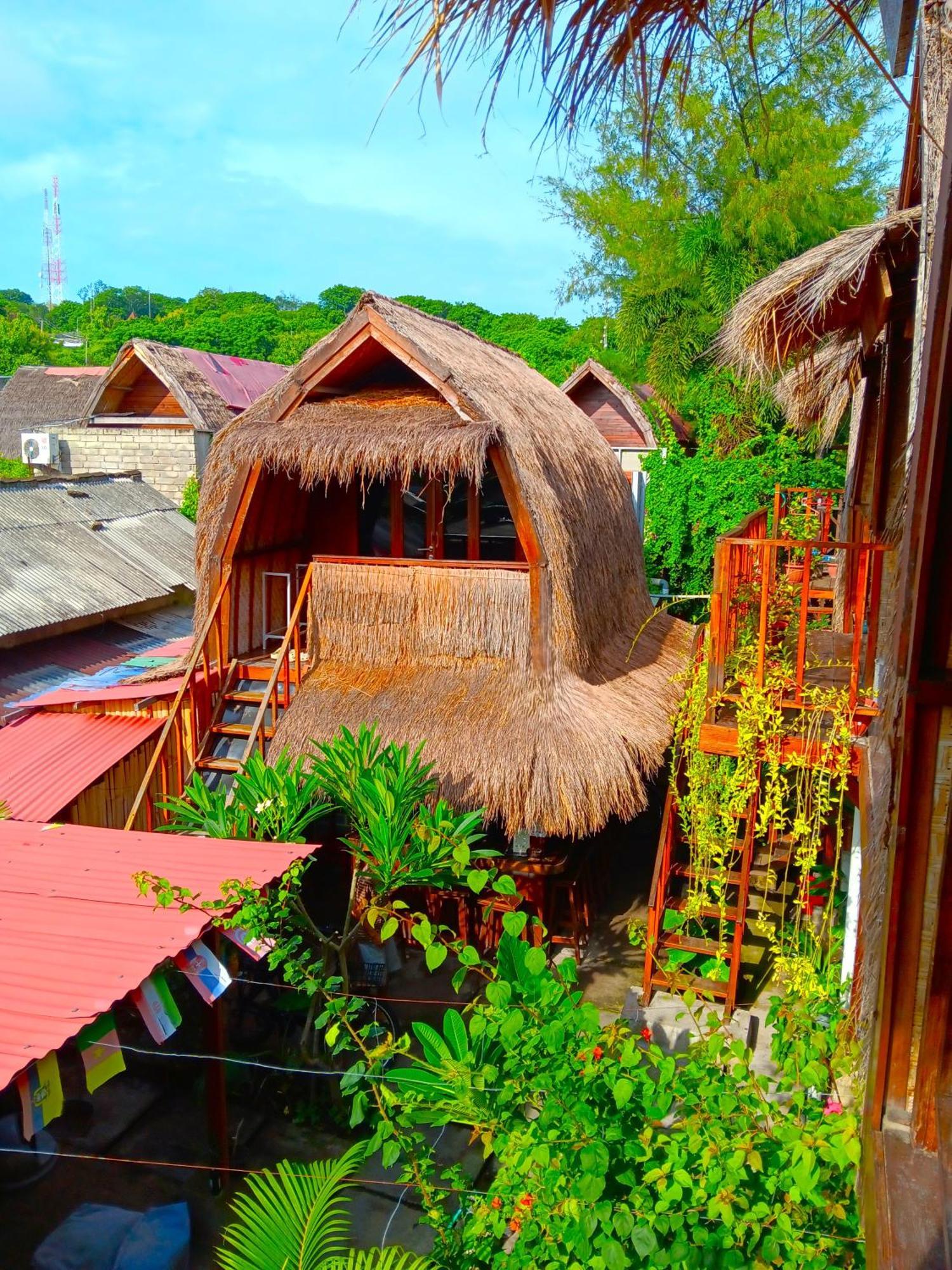 Good Vibes Bungalows Gili Trawangan Esterno foto